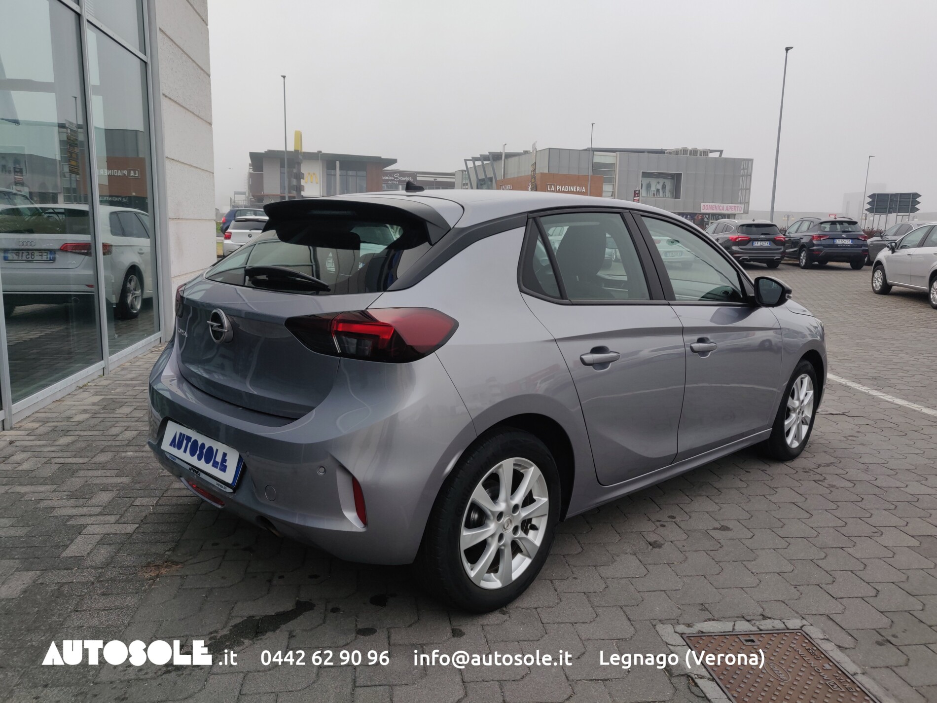 Opel Corsa 1.2 Edition - Autosole