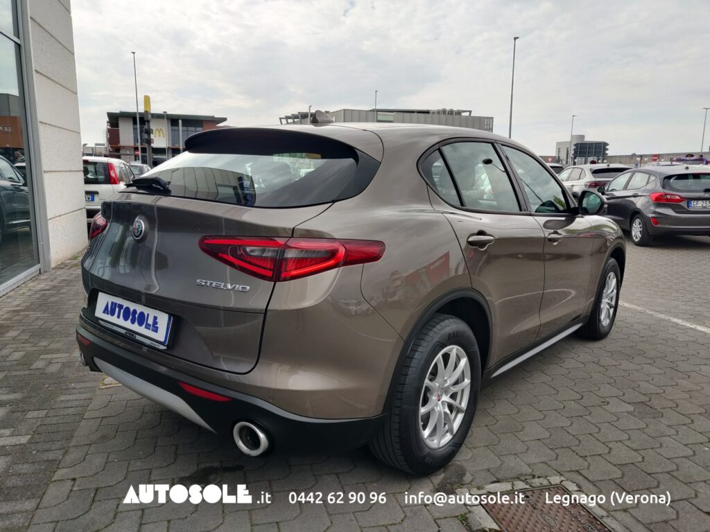 Alfa Romeo 2.2 Q4 Business Automatica