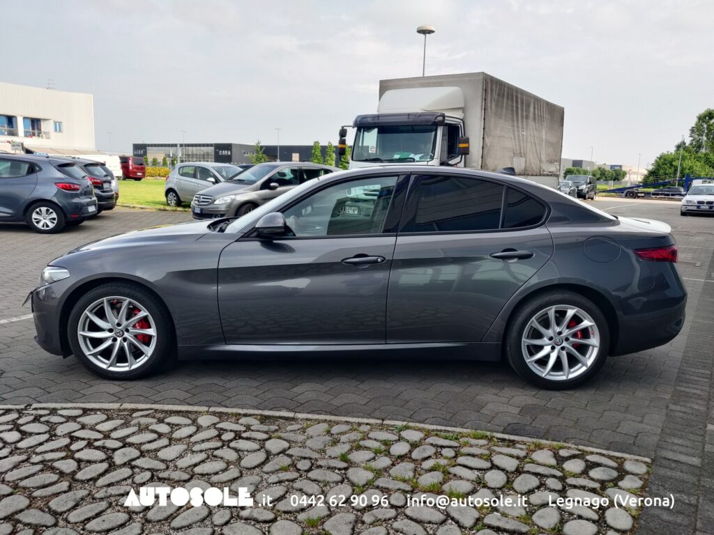 Alfa Romeo Giulia 2.2 Business Automatica