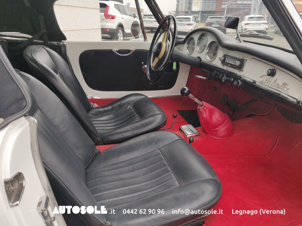 Alfa Romeo Giulietta Spider Type 101