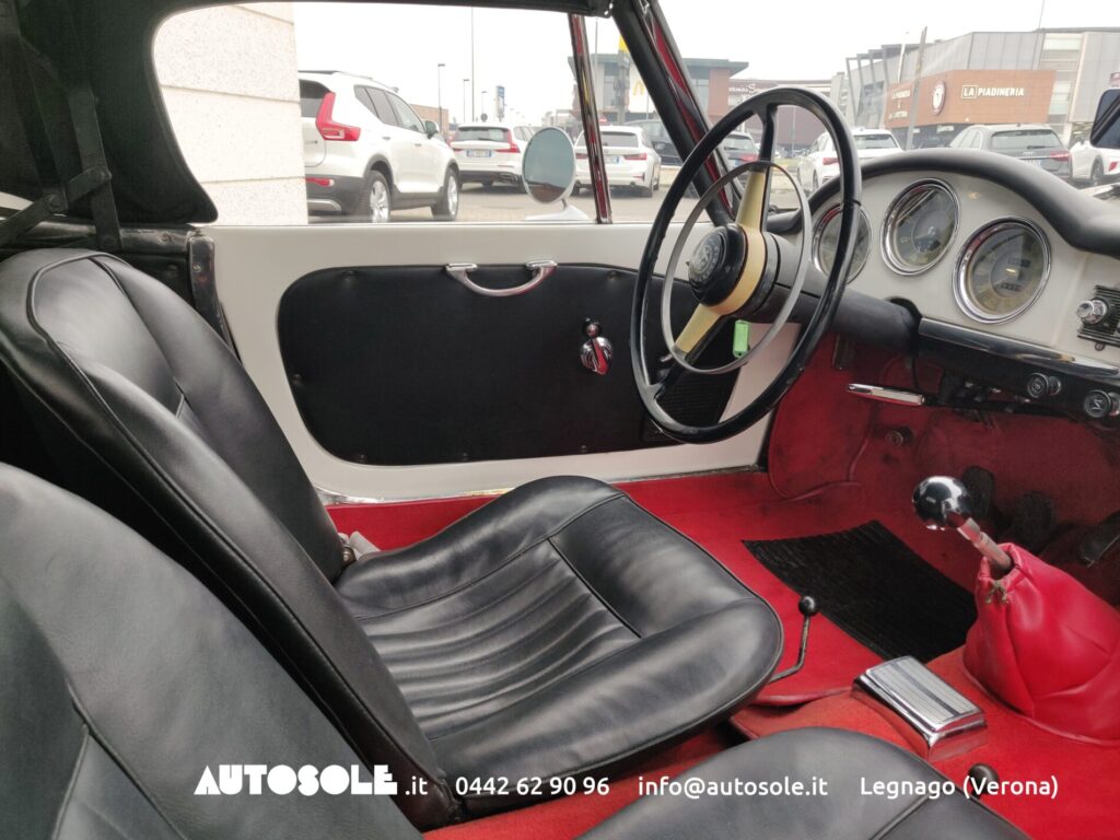 Alfa Romeo Giulietta Spider Type 101