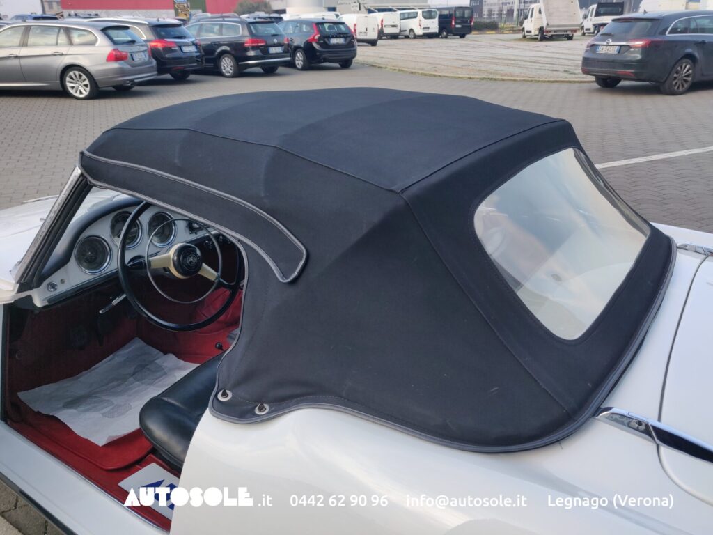 Alfa Romeo Giulietta Spider Type 101