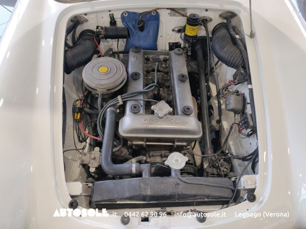 Alfa Romeo Giulietta Spider Type 101