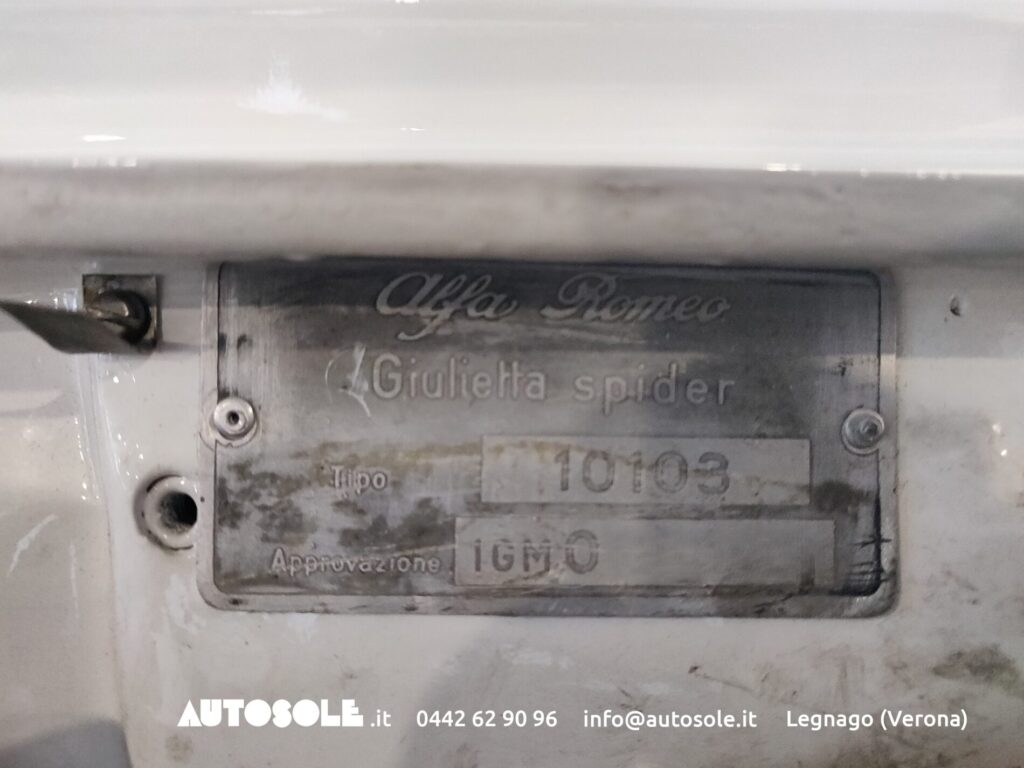 Alfa Romeo Giulietta Spider Type 101